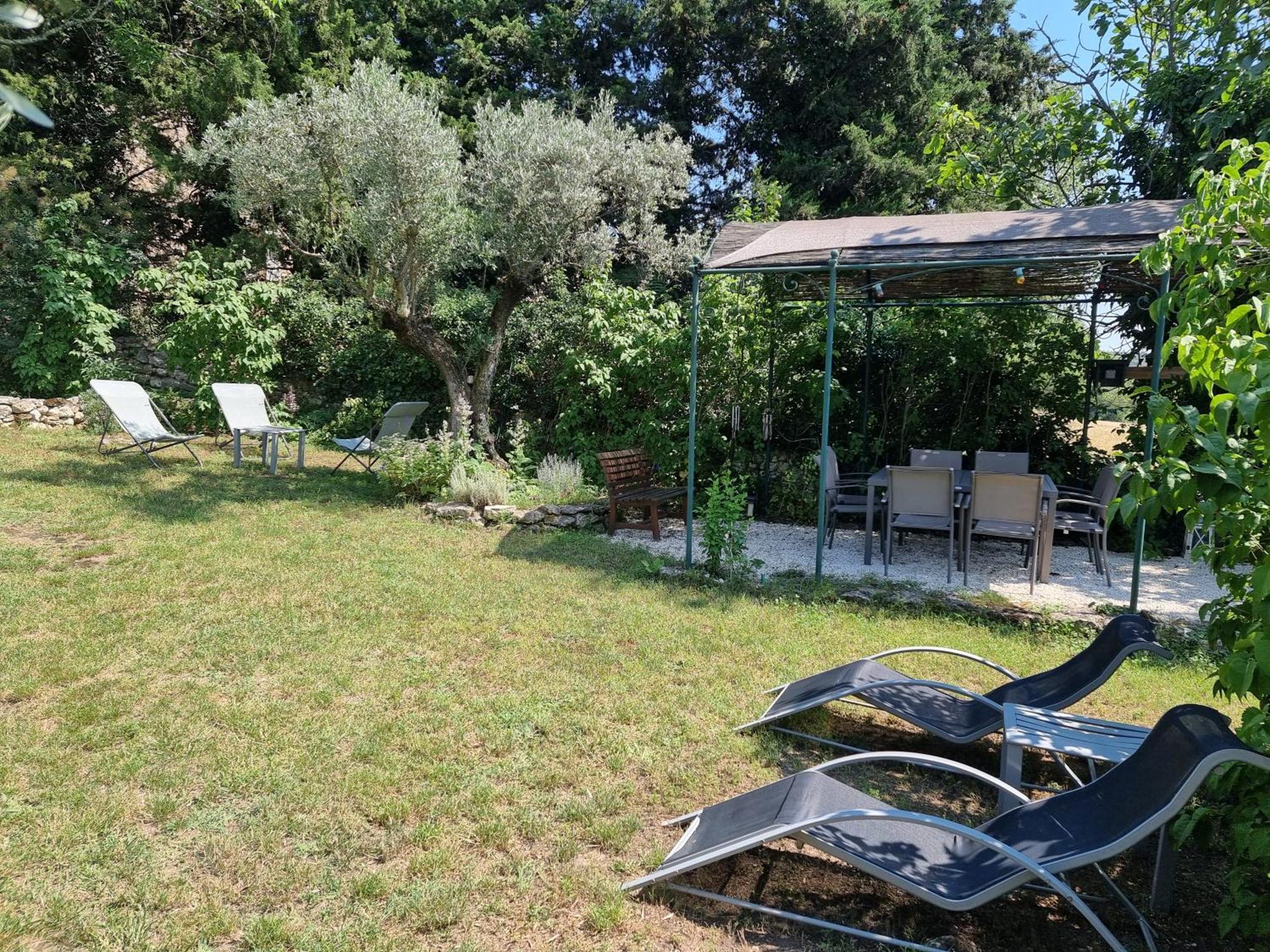 Holiday home Le Pigeonnier, Des Lucioles En Provence Montsegur-sur-Lauzon