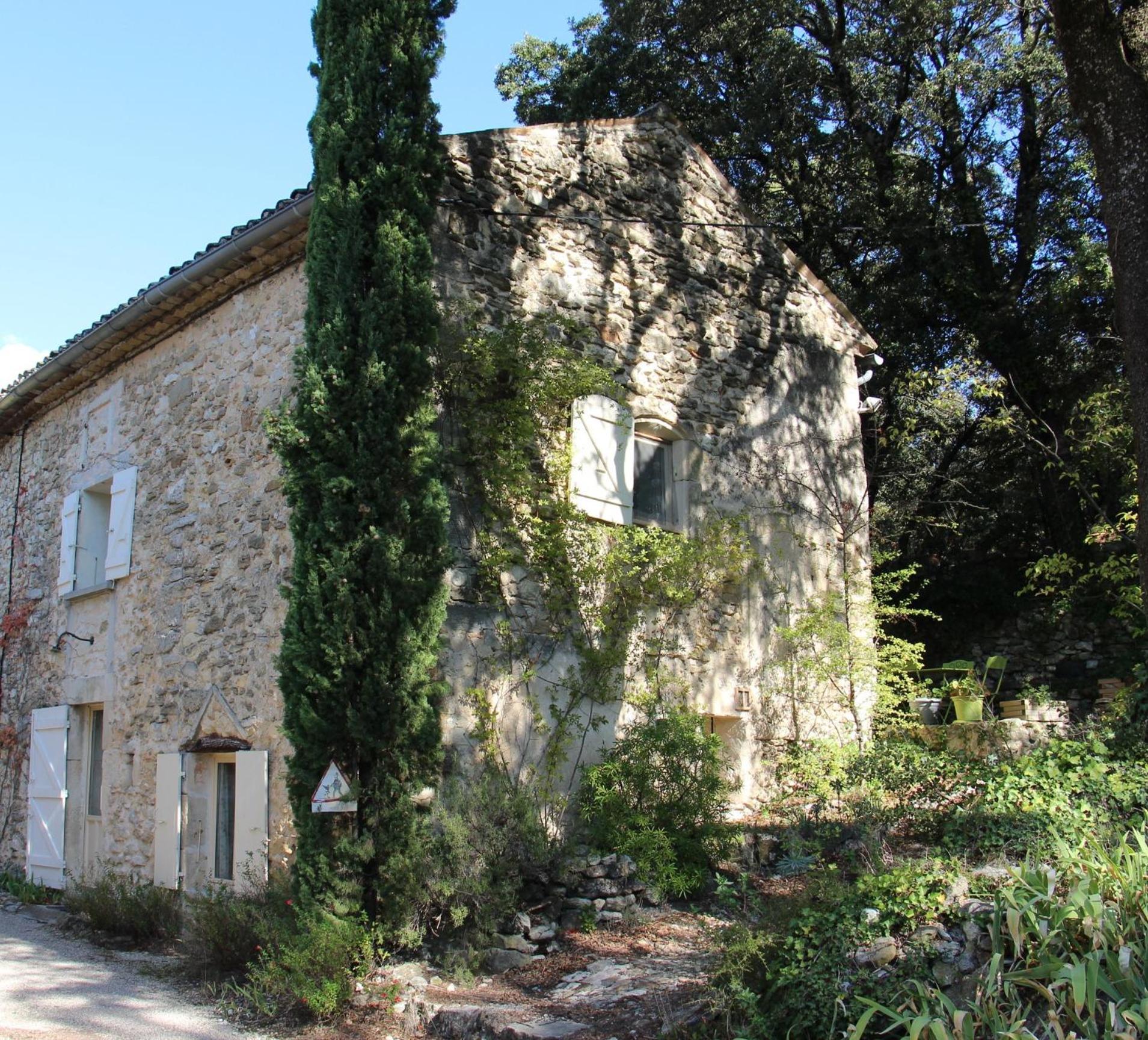 Le Pigeonnier, Des Lucioles En Provence *